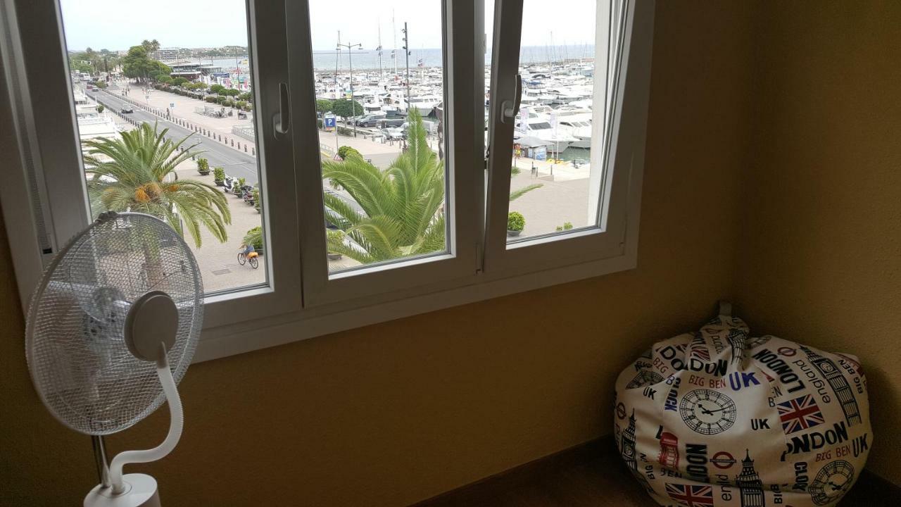 Apartament Marina Port كامبريلس المظهر الخارجي الصورة