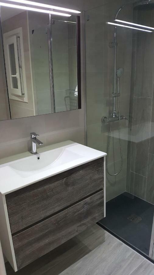Apartament Marina Port كامبريلس المظهر الخارجي الصورة