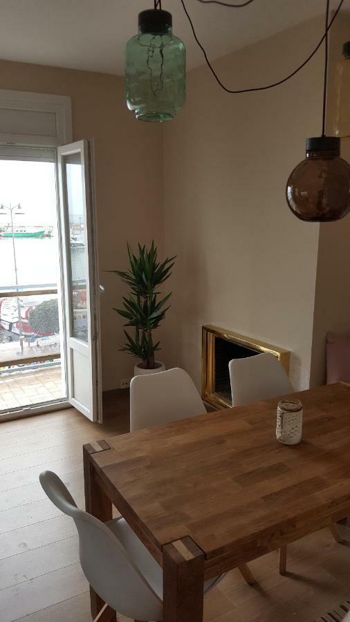 Apartament Marina Port كامبريلس المظهر الخارجي الصورة